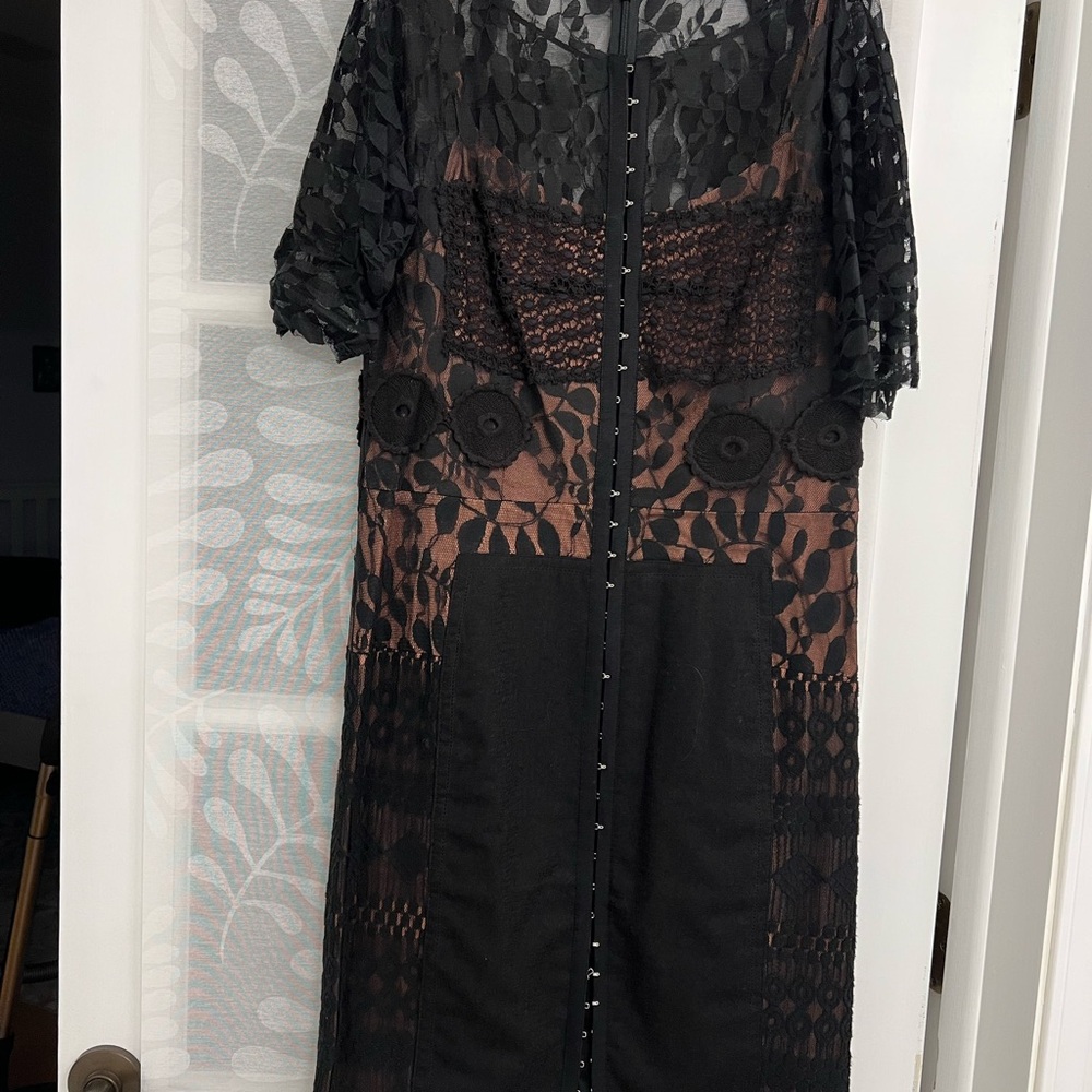 Elegant Black Lace Dress